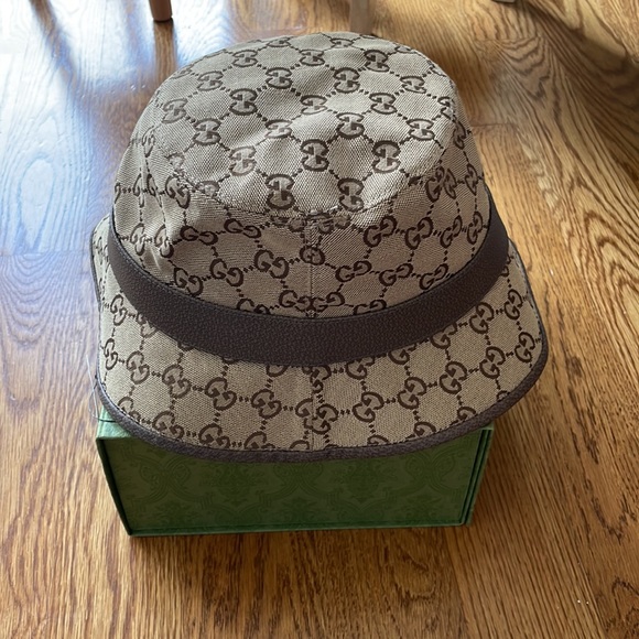NEW WITH TAGS Gucci Bucket Hat - Picture 3 of 3